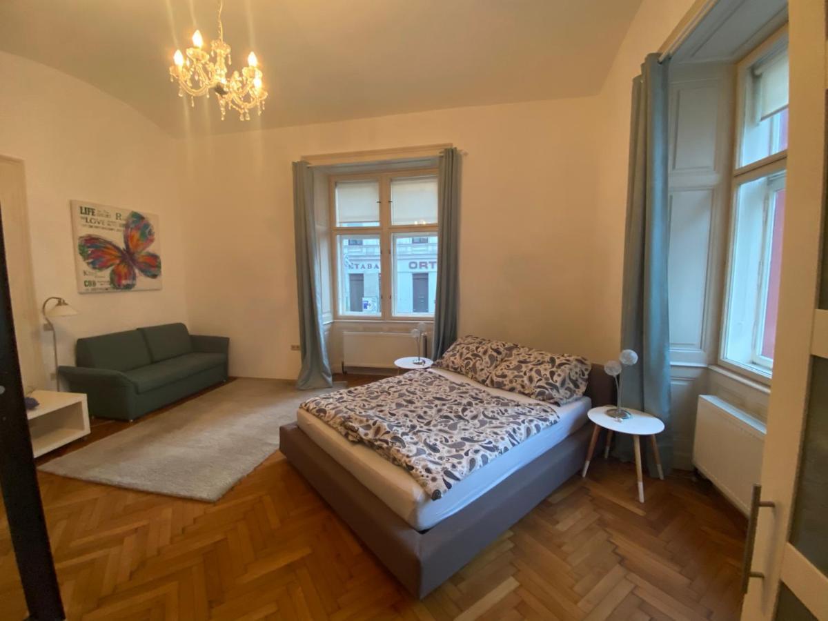 Charming Loft In Margareten District Of Вена Экстерьер фото